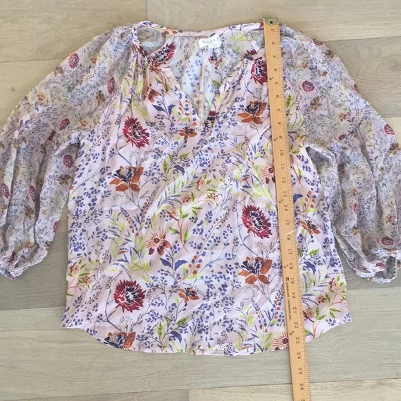 Velvet by graham and Spenser floral top - Picture 2 of 5